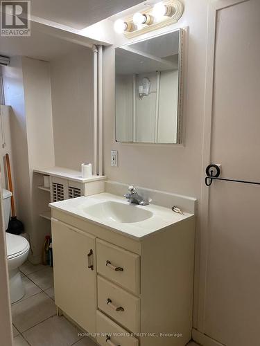 1563 Bathurst Street, Toronto, ON - Indoor Photo Showing Bathroom