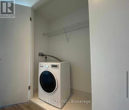 Ph15 - 77 Shuter Street, Toronto, ON - Indoor Photo Showing Laundry Room