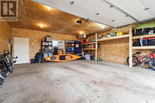1316 Alexandra Avenue, Saskatoon, SK - Indoor Photo Showing Garage