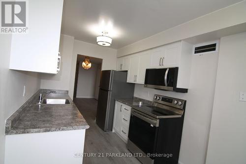 #504 -15 Sewells Rd, Toronto, ON - Indoor Photo Showing Kitchen
