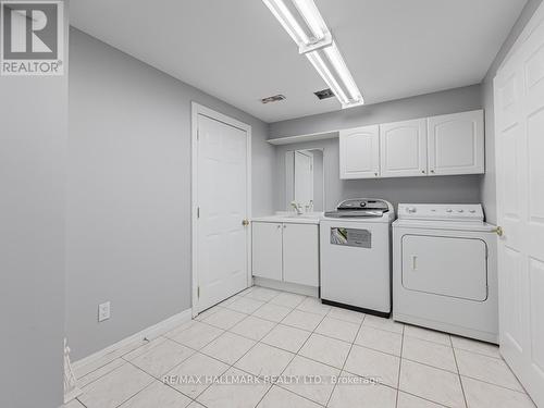138 Elgin Mills Road W, Richmond Hill, ON - Indoor Photo Showing Laundry Room