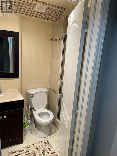 3586 Indigo Crescent, Mississauga, ON - Indoor Photo Showing Bathroom