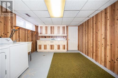 5 Lisa Crescent, Petawawa, ON - Indoor Photo Showing Laundry Room