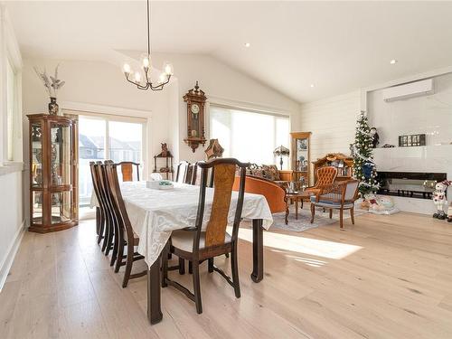 2406 Azurite Cres, Langford, BC - Indoor Photo Showing Dining Room