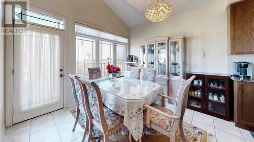 41 Atkinson Cres, New Tecumseth, ON - Indoor Photo Showing Dining Room