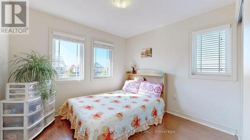 41 Atkinson Cres, New Tecumseth, ON - Indoor Photo Showing Bedroom