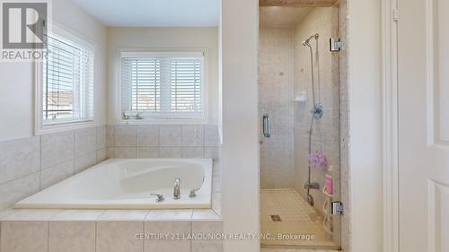 41 Atkinson Cres, New Tecumseth, ON - Indoor Photo Showing Bathroom