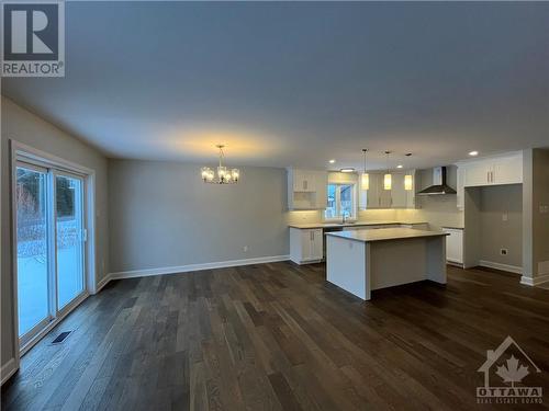Eating area, with access to the rear deck - 819 Solidex Place, Russell, ON - Indoor Photo Showing Kitchen