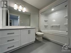 Main Bathroom - 