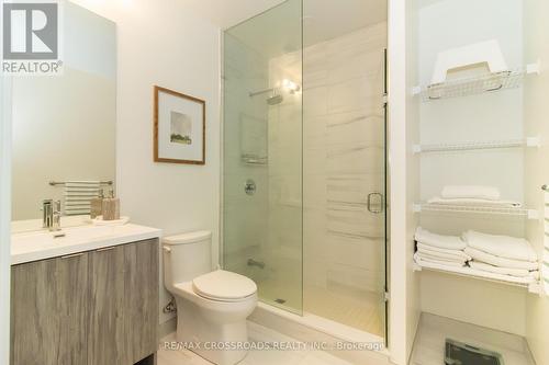 #4801 -138 Downes St, Toronto, ON - Indoor Photo Showing Bathroom