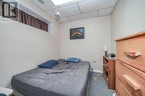 612 Perry St W, Whitby, ON - Indoor Photo Showing Bedroom