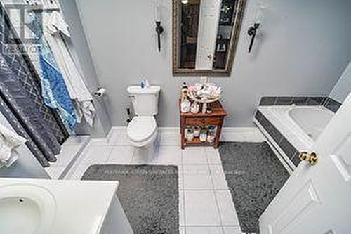 612 Perry Street W, Whitby, ON - Indoor Photo Showing Bathroom