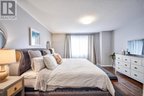 368 Gilpin Dr, Newmarket, ON - Indoor Photo Showing Bedroom