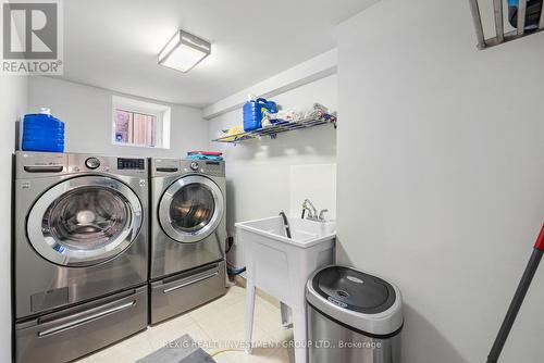 1376 Northaven Dr, Mississauga, ON - Indoor Photo Showing Laundry Room