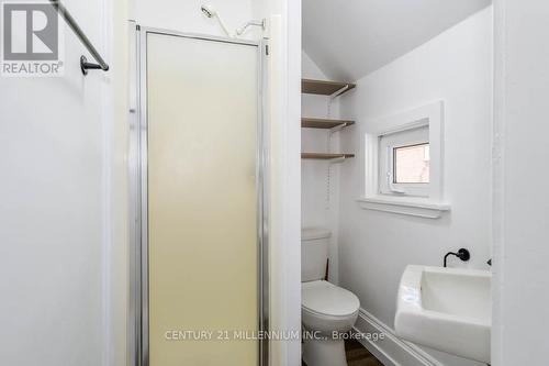 26 First Ave, Orangeville, ON - Indoor Photo Showing Bathroom