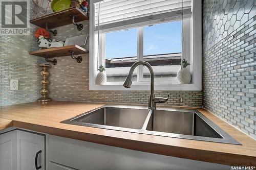42 Robinson Crescent, Saskatoon, SK - Indoor Photo Showing Kitchen With Double Sink