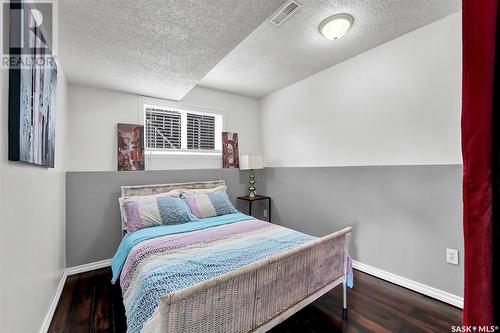 42 Robinson Crescent, Saskatoon, SK - Indoor Photo Showing Bedroom
