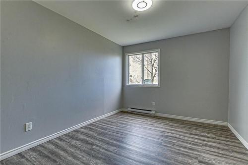 725 Deveron Crescent|Unit #108, London, ON - Indoor Photo Showing Other Room