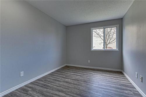 725 Deveron Crescent|Unit #108, London, ON - Indoor Photo Showing Other Room