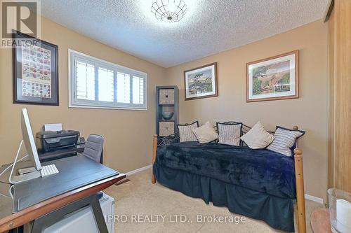 100 Trewartha Crescent N, Brampton, ON - Indoor Photo Showing Bedroom