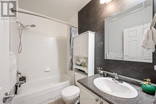 903 - 544 Talbot Street, London, ON - Indoor Photo Showing Bathroom