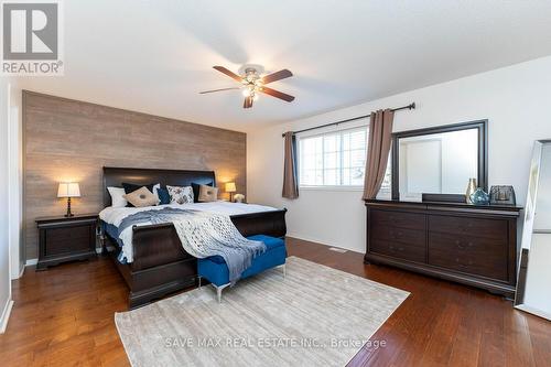 1033 Grandview St N, Oshawa, ON - Indoor Photo Showing Bedroom