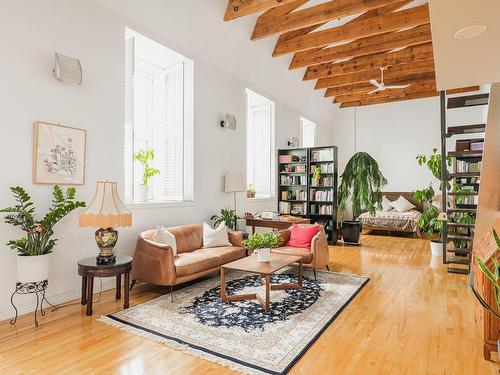 Salon - 518-244 Rue Sherbrooke E., Montréal (Ville-Marie), QC - Indoor Photo Showing Living Room