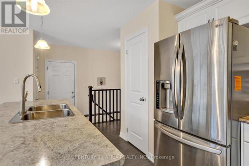 349 Noftall Gdns E, Peterborough, ON - Indoor Photo Showing Kitchen With Double Sink