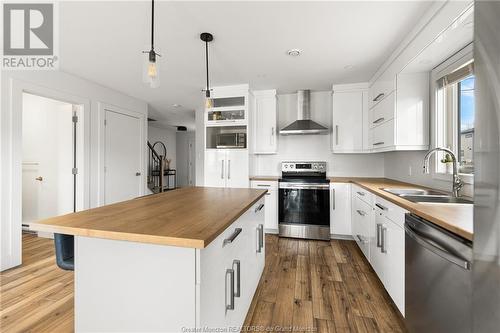 195 Francfort, Moncton, NB - Indoor Photo Showing Kitchen With Double Sink With Upgraded Kitchen