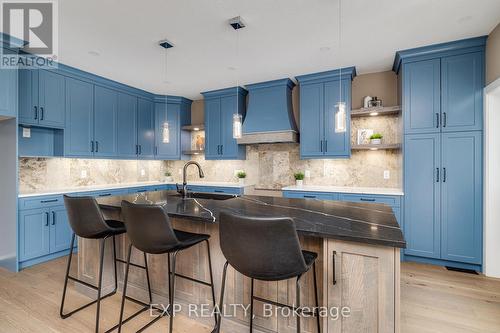 1080 Twamley Street W, North Perth, ON - Indoor Photo Showing Kitchen With Upgraded Kitchen