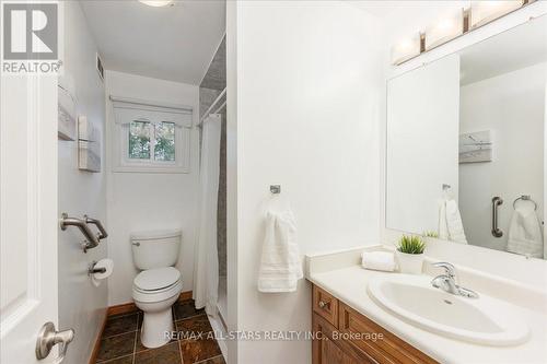 284 Jeff Smith Crt, Newmarket, ON - Indoor Photo Showing Bathroom