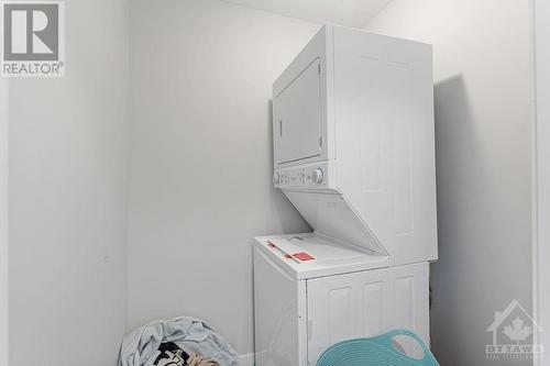 13 Christian Street, Limoges, ON - Indoor Photo Showing Laundry Room