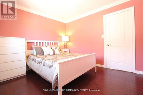 20 Bestview Cres, Vaughan, ON - Indoor Photo Showing Bedroom