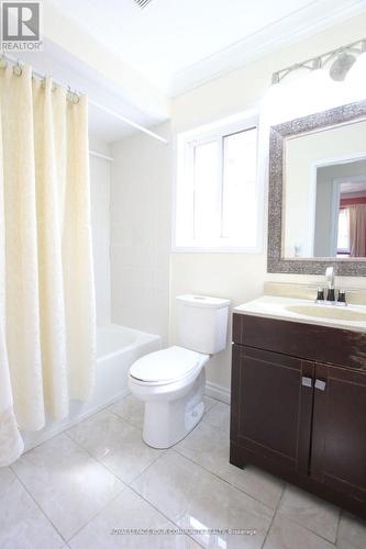 20 Bestview Cres, Vaughan, ON - Indoor Photo Showing Bathroom