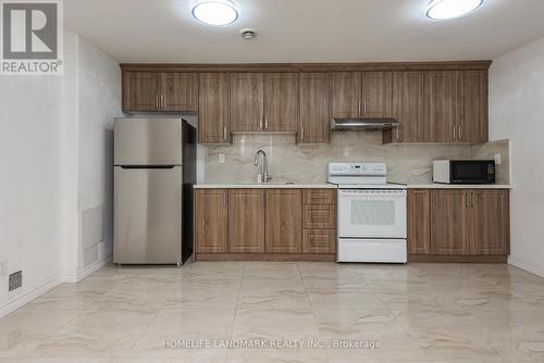 156 Bain Dr, North Bay, ON - Indoor Photo Showing Kitchen