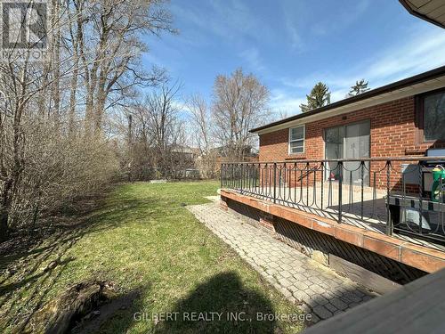 98 Brookview Dr, Toronto, ON - Outdoor With Exterior