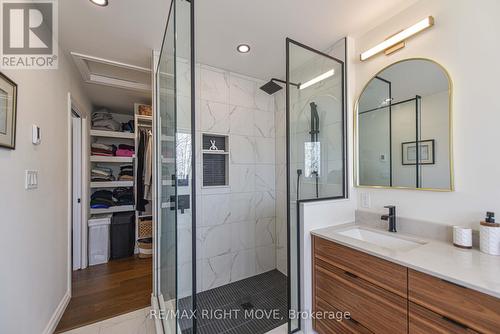 1336 Hawk Ridge Cres, Severn, ON - Indoor Photo Showing Bathroom