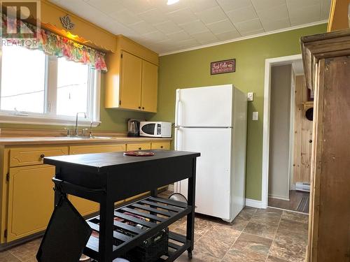 1288 Main Road, Dunville, NL - Indoor Photo Showing Kitchen