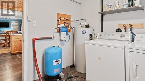 6 Ste Marie St, Grand-Barachois, NB - Indoor Photo Showing Laundry Room