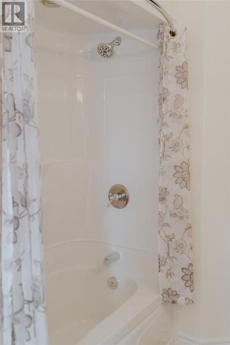 66 Penwell Avenue, Gander, NL - Indoor Photo Showing Bathroom