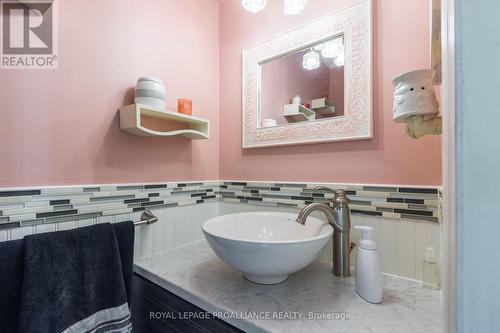 699 Bigford Rd, Quinte West, ON - Indoor Photo Showing Bathroom