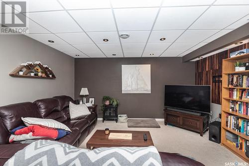 138 Lynd Crescent, Saskatoon, SK - Indoor Photo Showing Living Room