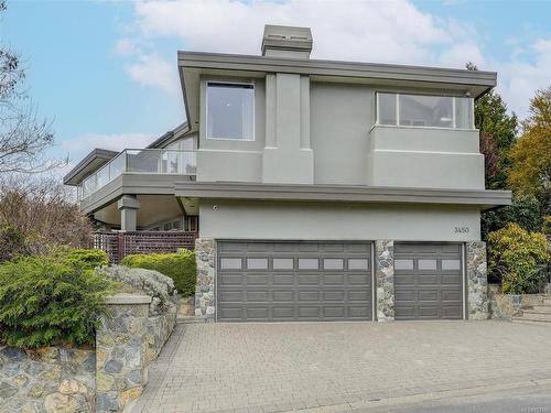 3450 Lord Nelson Way, Saanich, BC - Outdoor