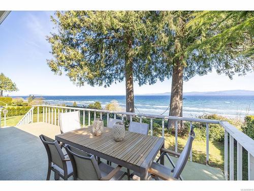 1077 Eaglecrest Dr, Qualicum Beach, BC - Outdoor With Body Of Water With View With Exterior