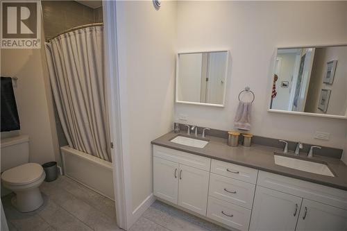123 Chipman Road, Brockville, ON - Indoor Photo Showing Bathroom