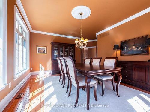 20736 Mississauga Rd, Caledon, ON - Indoor Photo Showing Dining Room