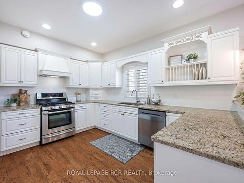 8 Madill Dr, Mono, ON - Indoor Photo Showing Kitchen