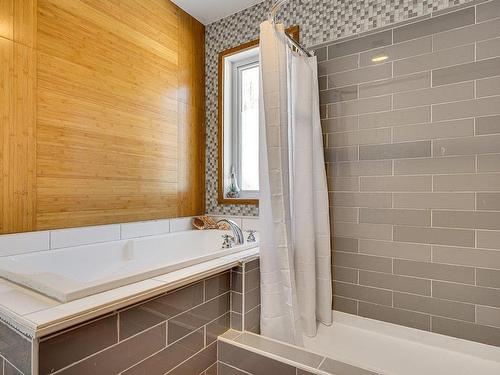 Salle de bains - 381 Rue De La Promenade, Saint-Hippolyte, QC - Indoor Photo Showing Bathroom