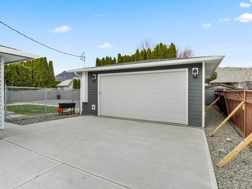 2394 Greenfield Ave, Kamloops, BC - Outdoor With Exterior