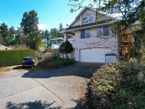 6006 Chippewa Rd, Duncan, BC - Outdoor